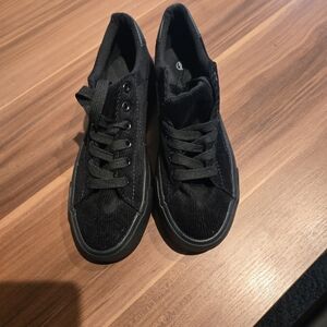 Black Sneakers